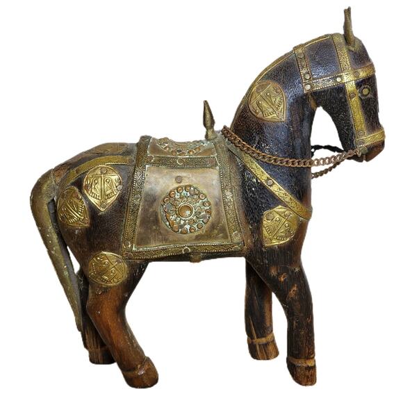 Vintage Hand Carved Marwari War Horse Figurine - Brass Armored Metal Detail - Picture 2 of 10